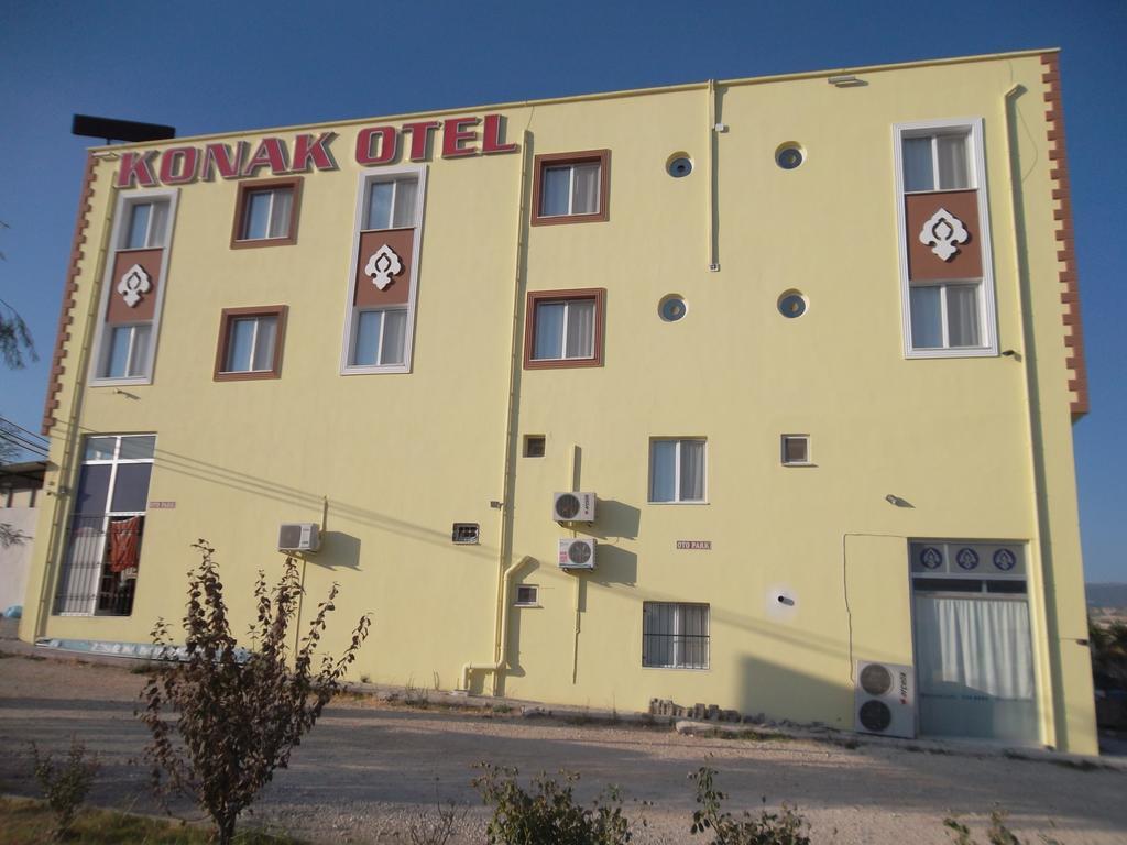 Konak Hotel Mut ภายนอก รูปภาพ