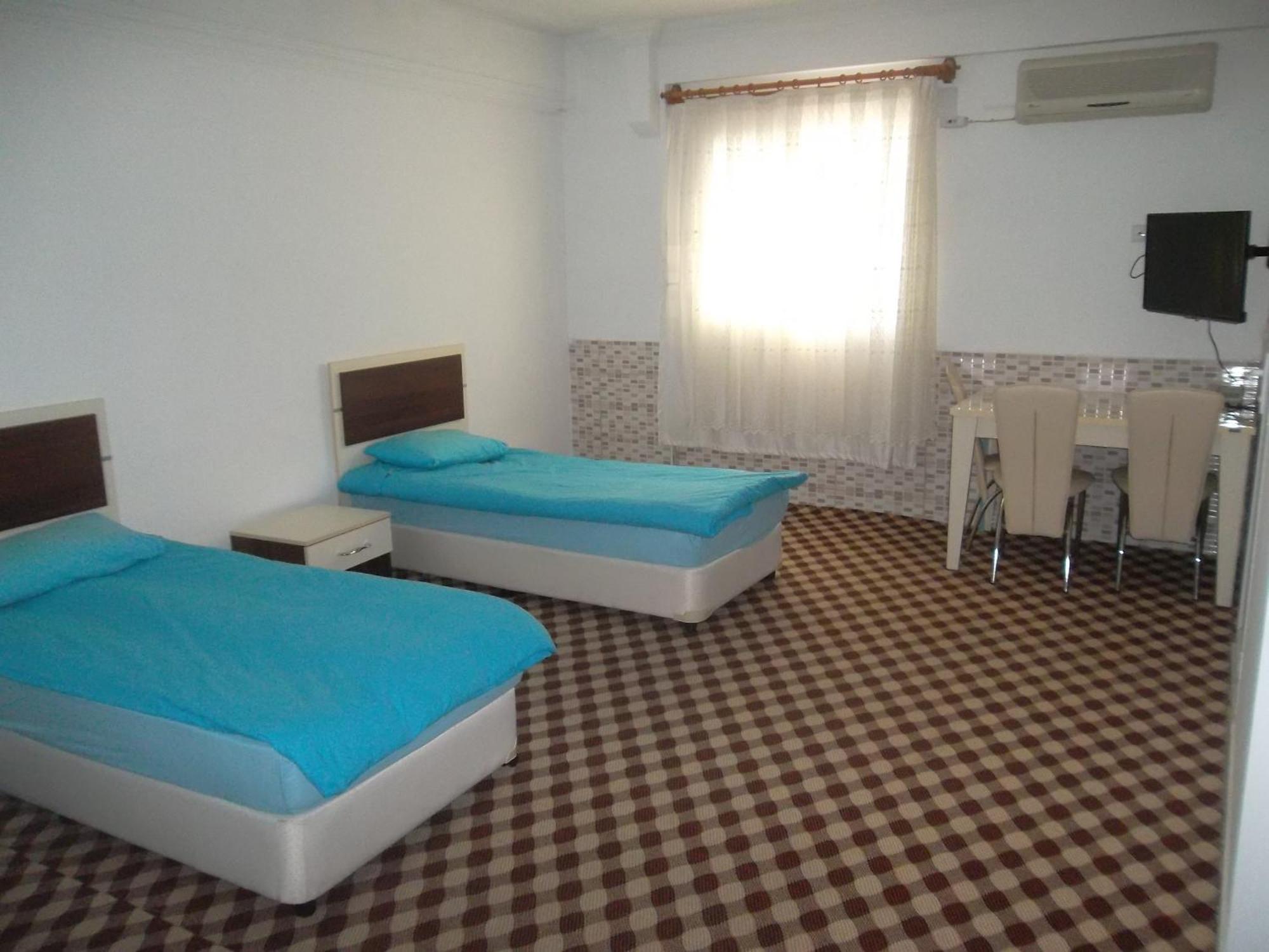 Konak Hotel Mut ภายนอก รูปภาพ