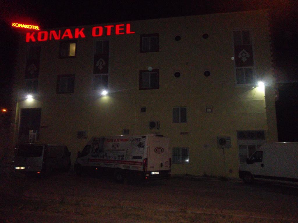 Konak Hotel Mut ภายนอก รูปภาพ