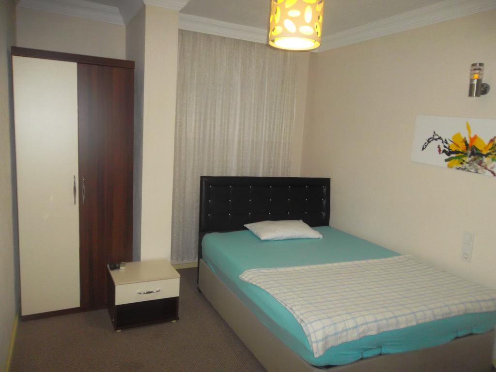 Konak Hotel Mut ภายนอก รูปภาพ