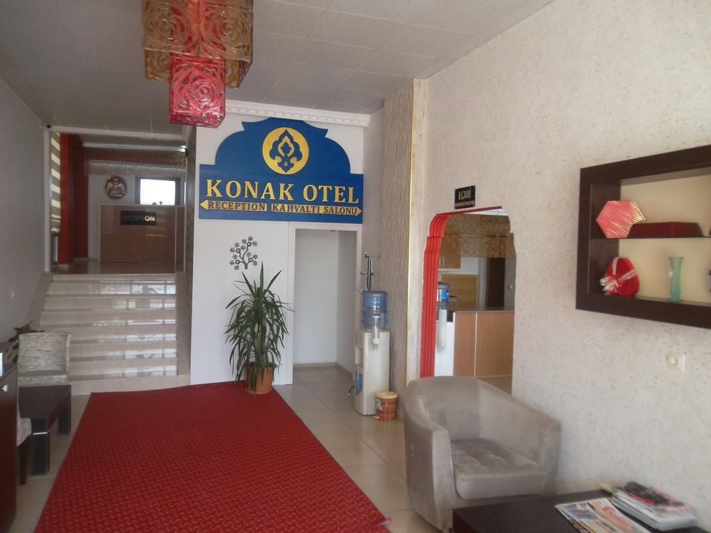Konak Hotel Mut ภายนอก รูปภาพ