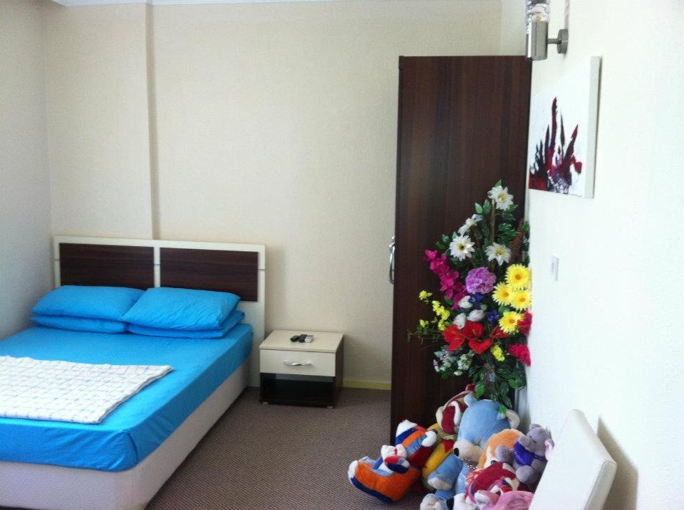 Konak Hotel Mut ภายนอก รูปภาพ